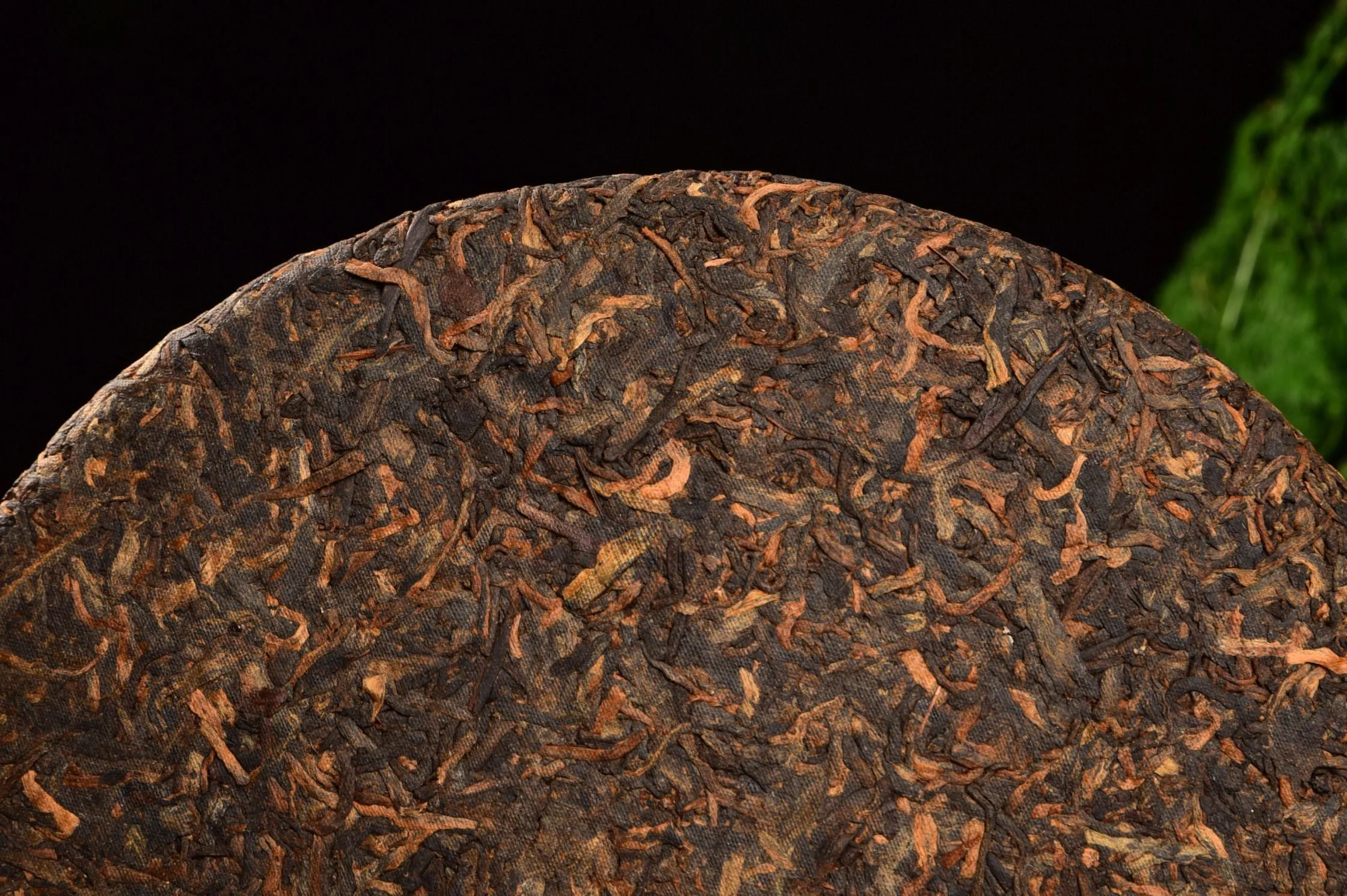 2019 Heng Tong Hao "Golden Needle Tribute" Ripe Pu-erh Tea Cake