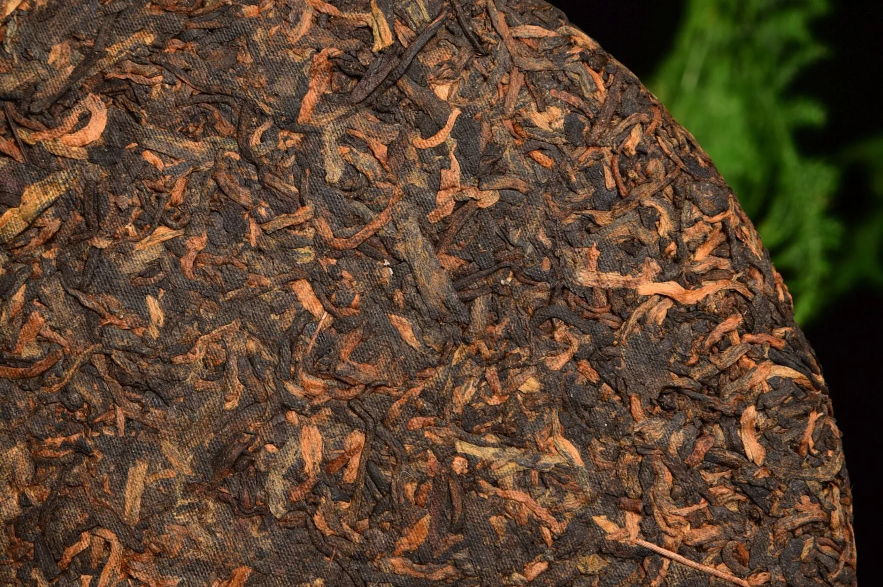 2019 Heng Tong Hao "Golden Needle Tribute" Ripe Pu-erh Tea Cake