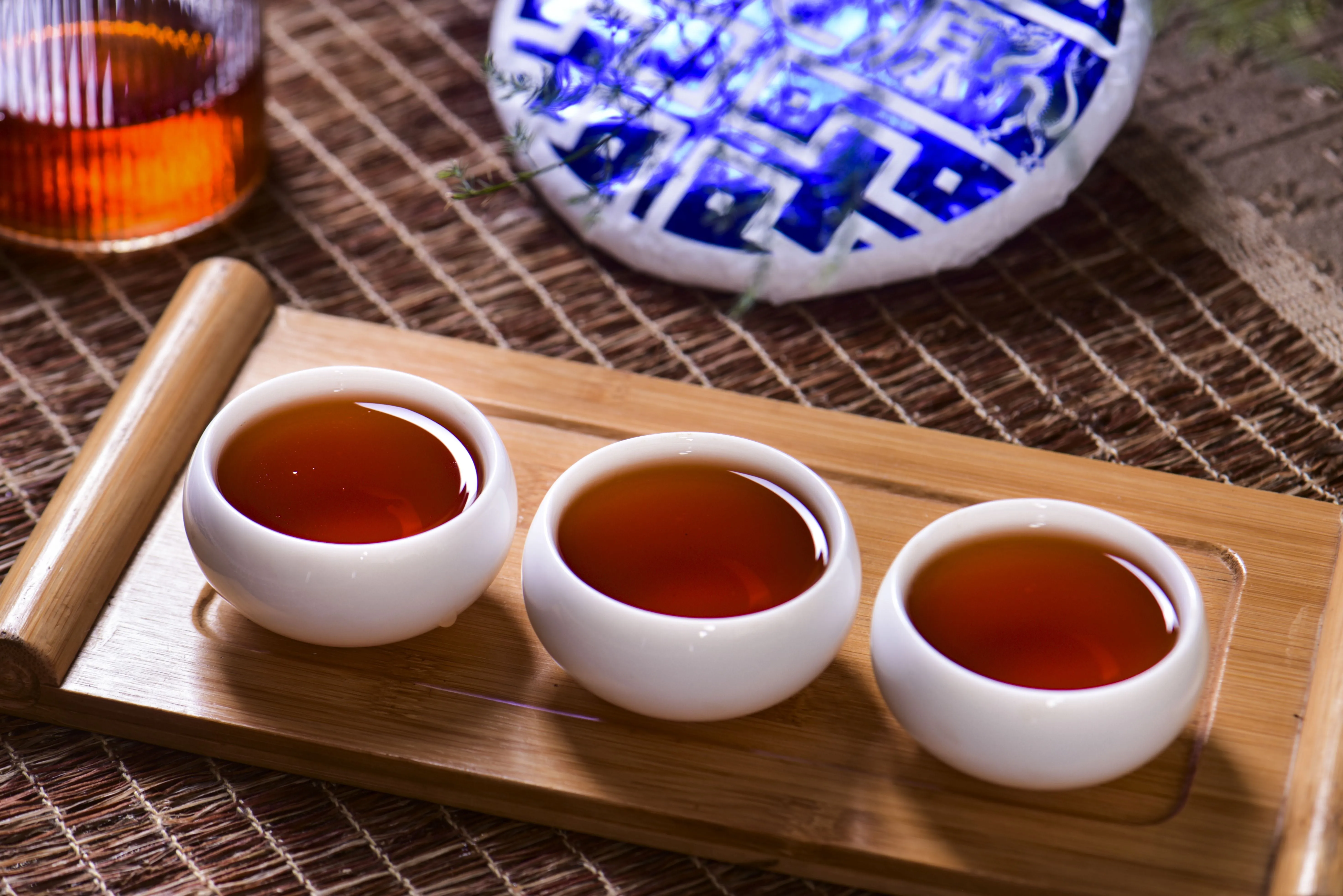 Premium 2024 Yunnan Sourcing Blue Label Aged Ripe Pu-erh Tea Cake