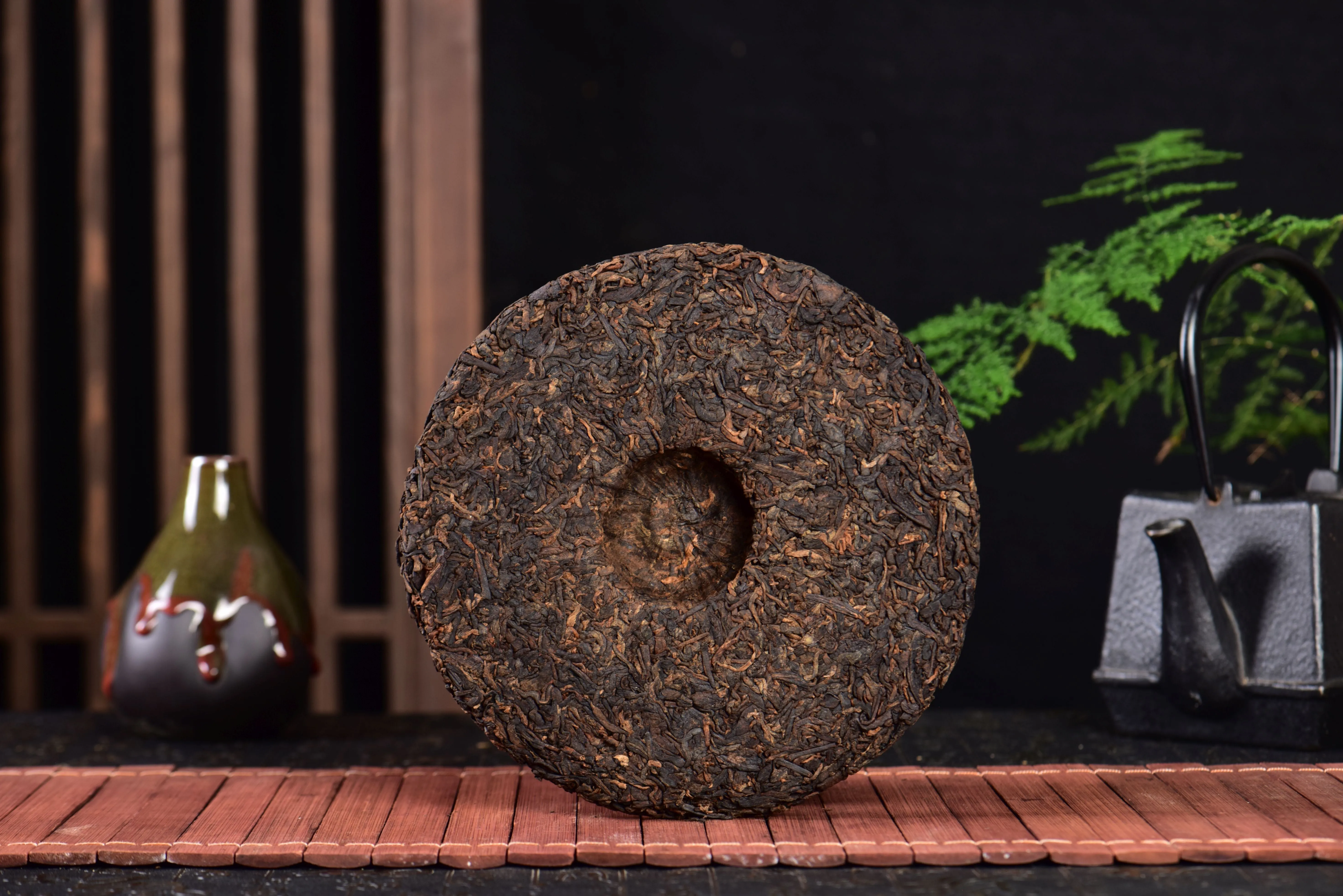 2024 Yunnan Sourcing "Magic Teapot" Ripe Pu-erh Tea Cake