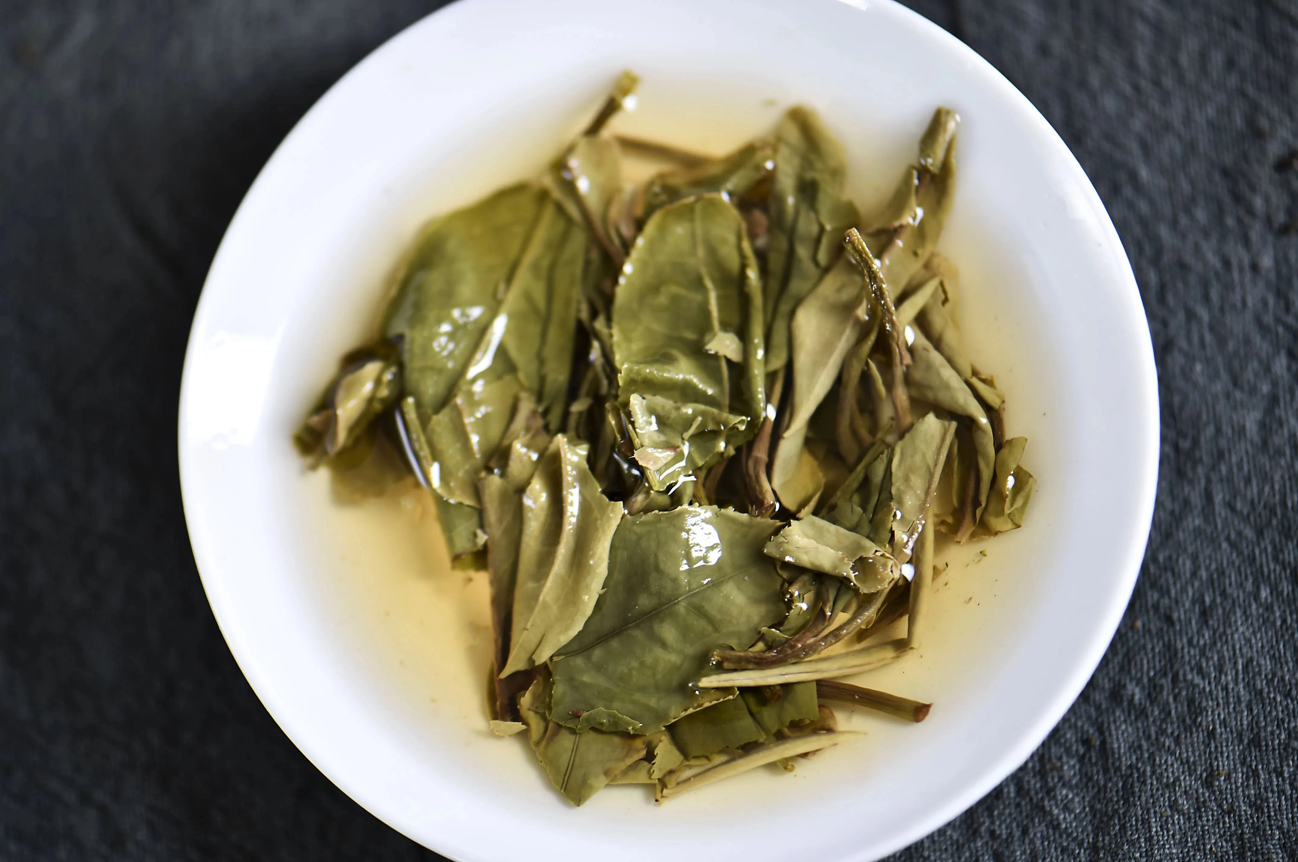 Bai Mu Dan "Waffle Cake" Fuding White Tea