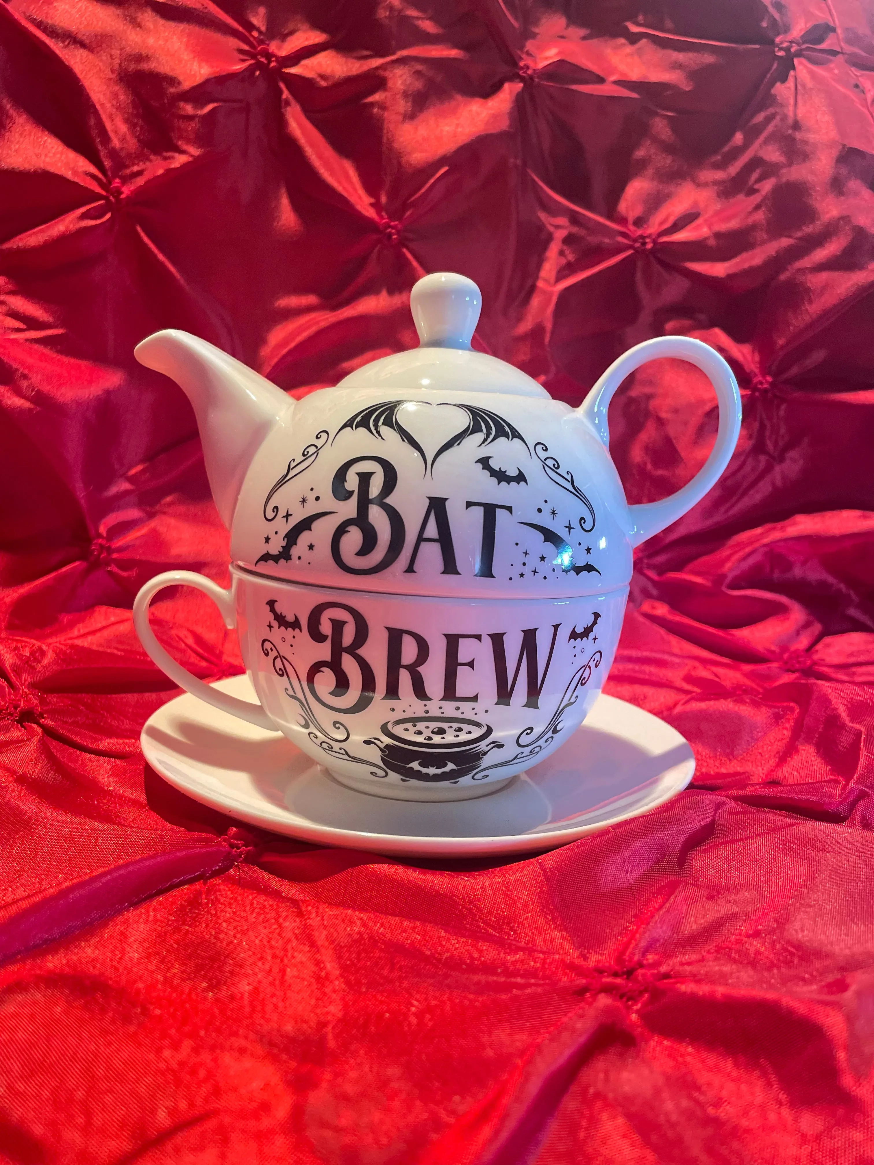 Bat Brew Tea Pot and Cup