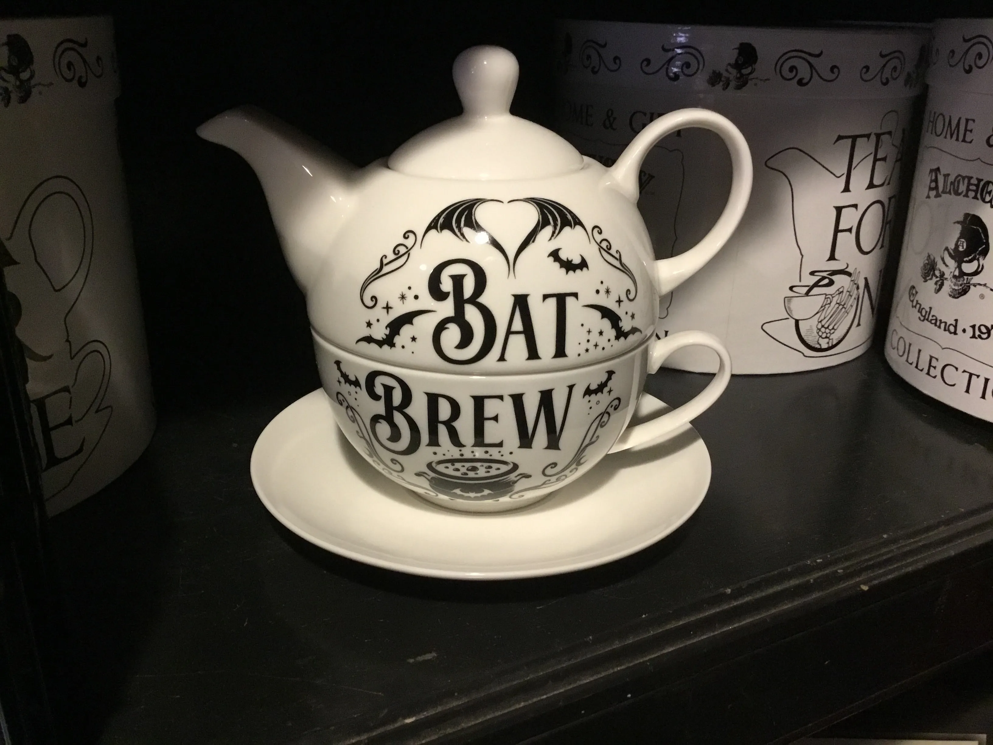 Bat Brew Tea Pot and Cup