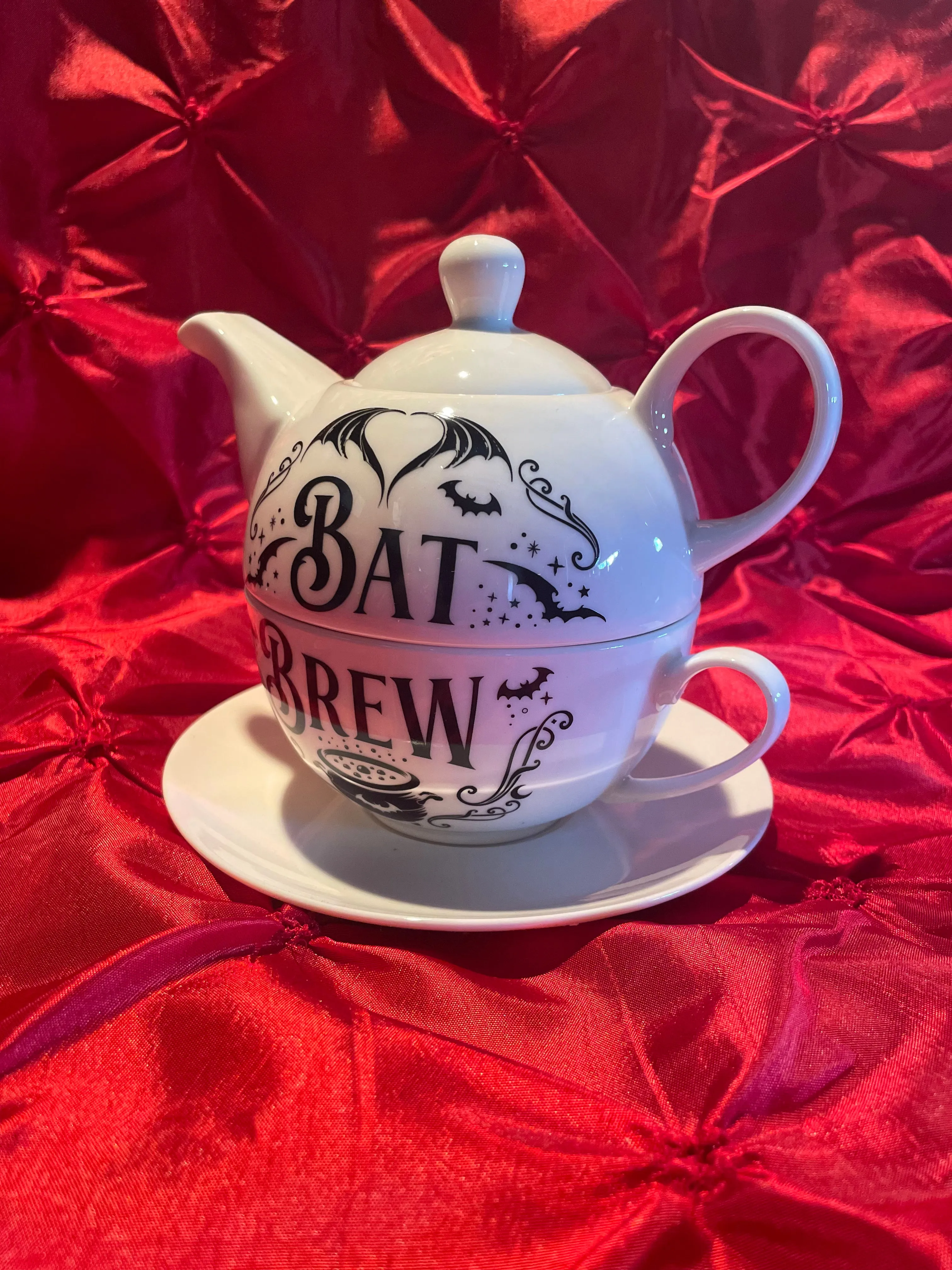 Bat Brew Tea Pot and Cup